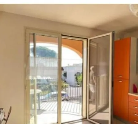 Casa Sergio アパート Casamassella